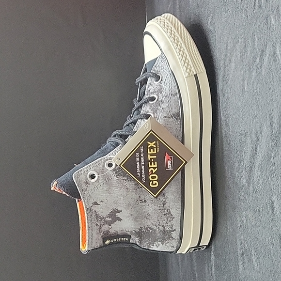 Converse High Top Brand new. - Picture 12 of 14